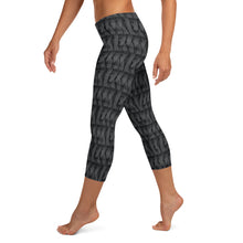 Load image into Gallery viewer, Fully Laced Capri Leggings
